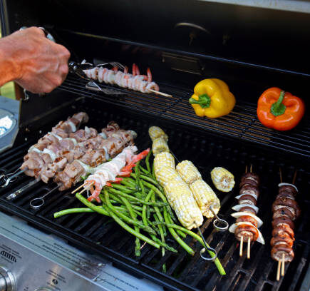 Gas oder Holzkohlegrill?